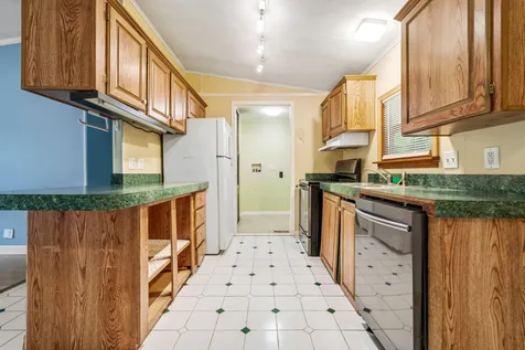 62 Spruce Road Danville NH 03819