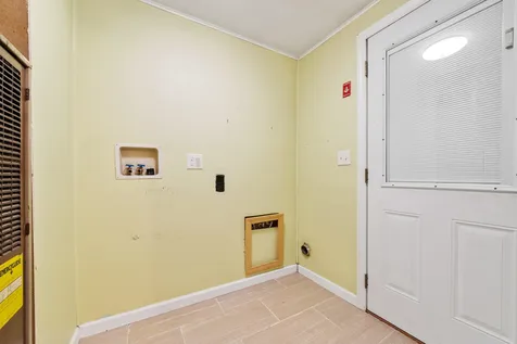 62 Spruce Road Danville NH 03819