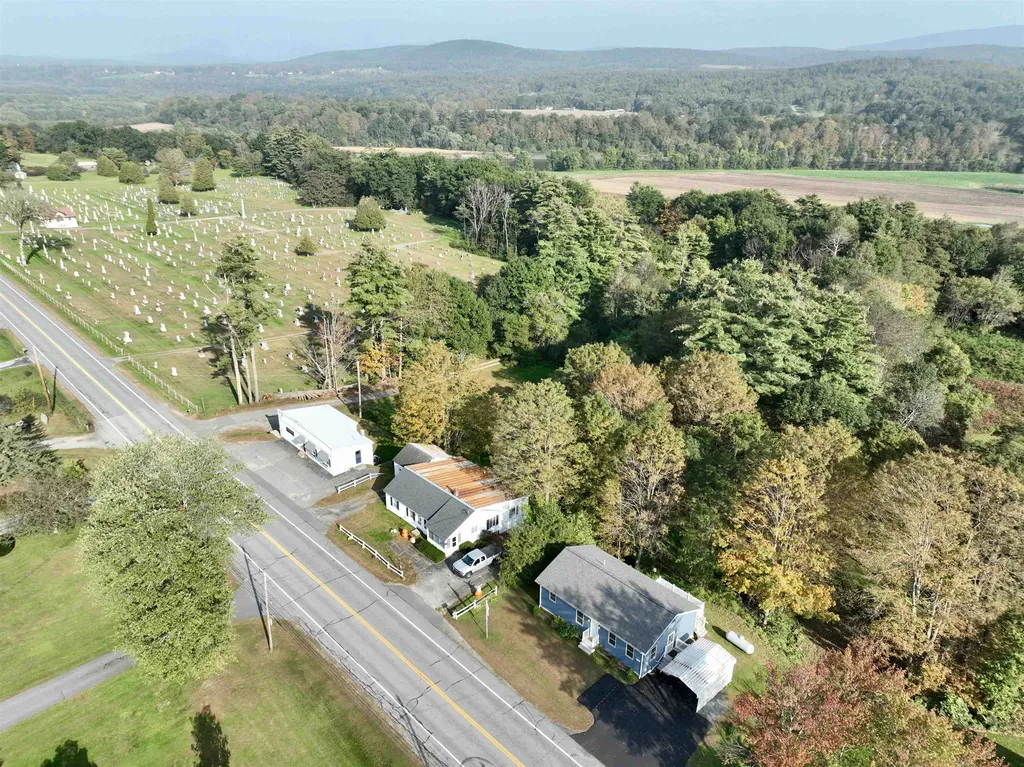 516 Upper Plain Bradford VT 05033
