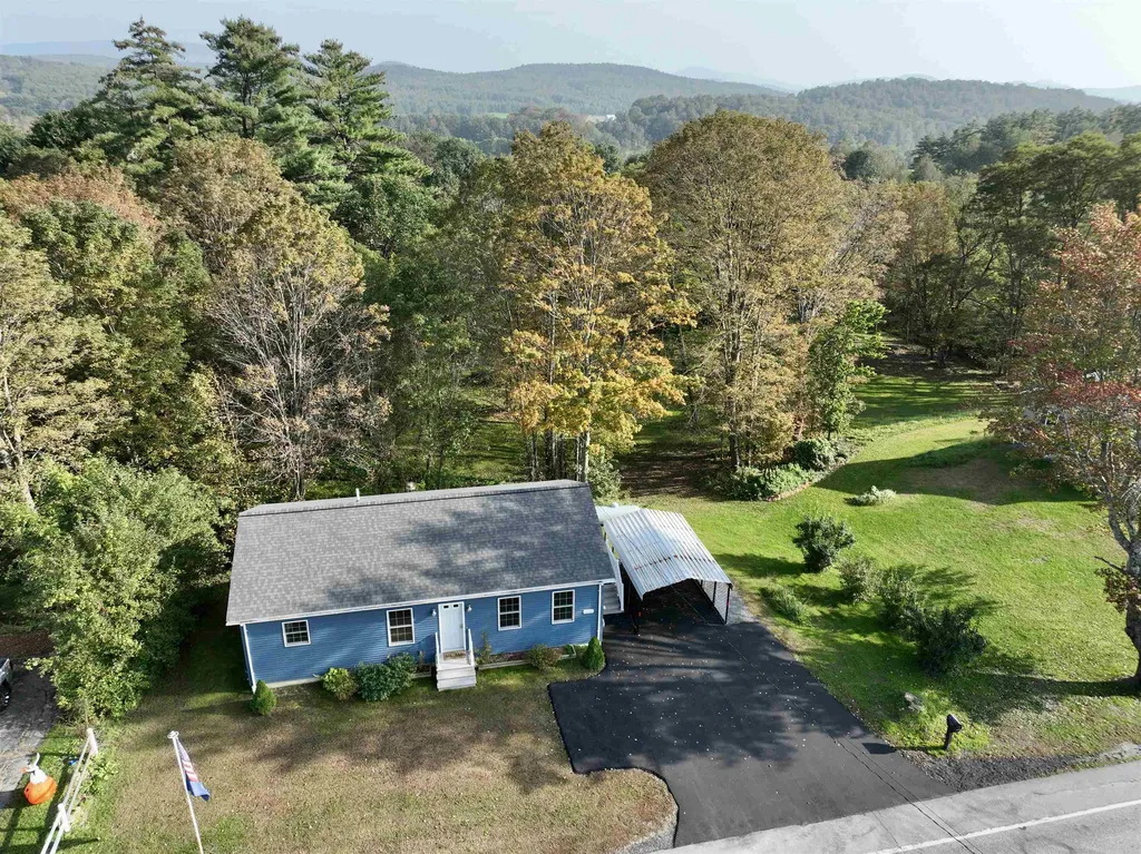 516 Upper Plain Bradford VT 05033