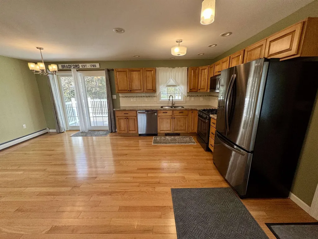 516 Upper Plain Bradford VT 05033