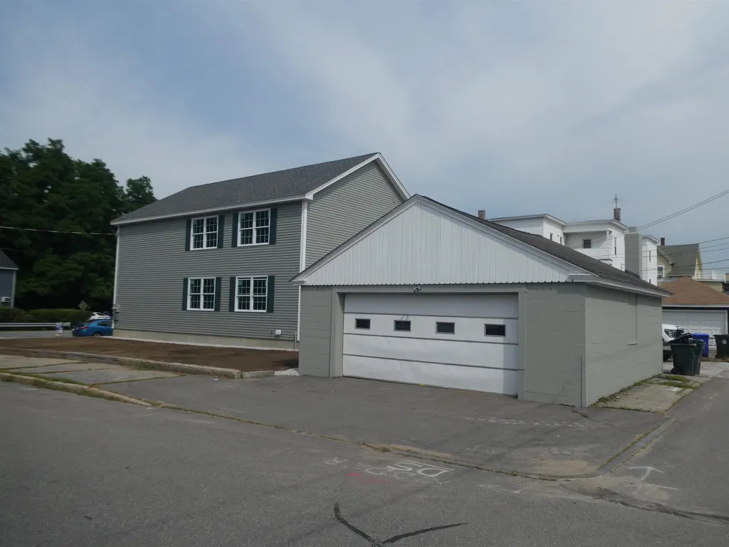359 Hevey Street Manchester NH 03102