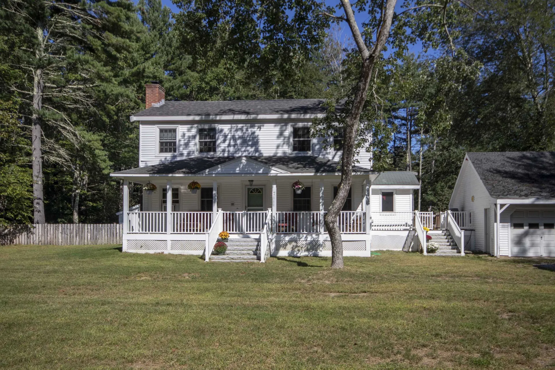 7 Pakesso Circle Litchfield NH 03052