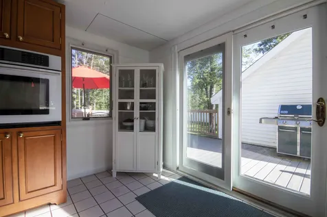 7 Pakesso Circle Litchfield NH 03052