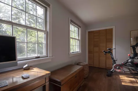 7 Pakesso Circle Litchfield NH 03052