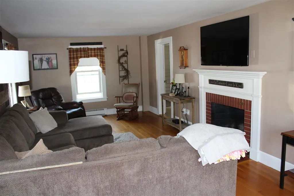 22 Park Avenue Claremont NH 03743