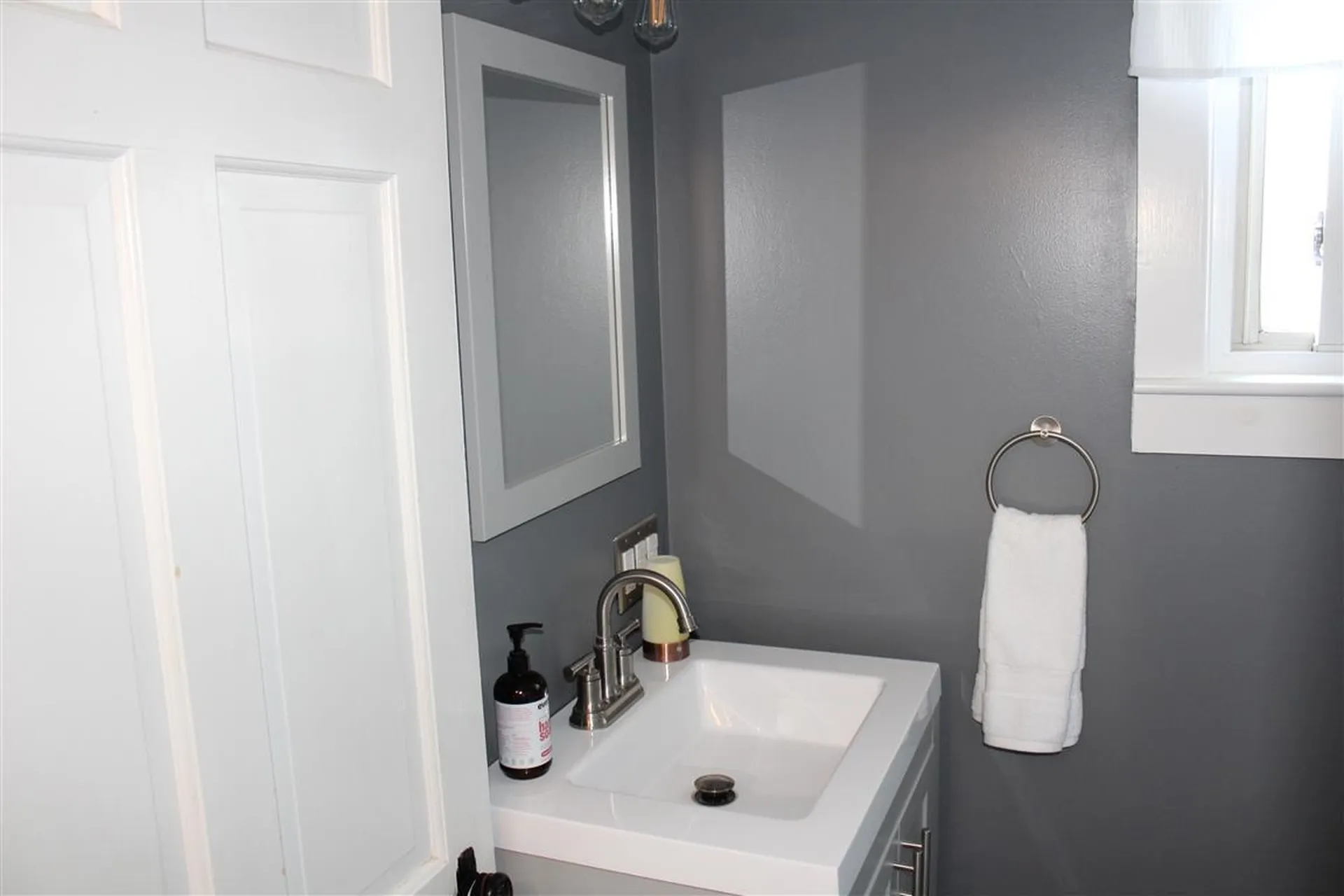 22 Park Avenue Claremont NH 03743