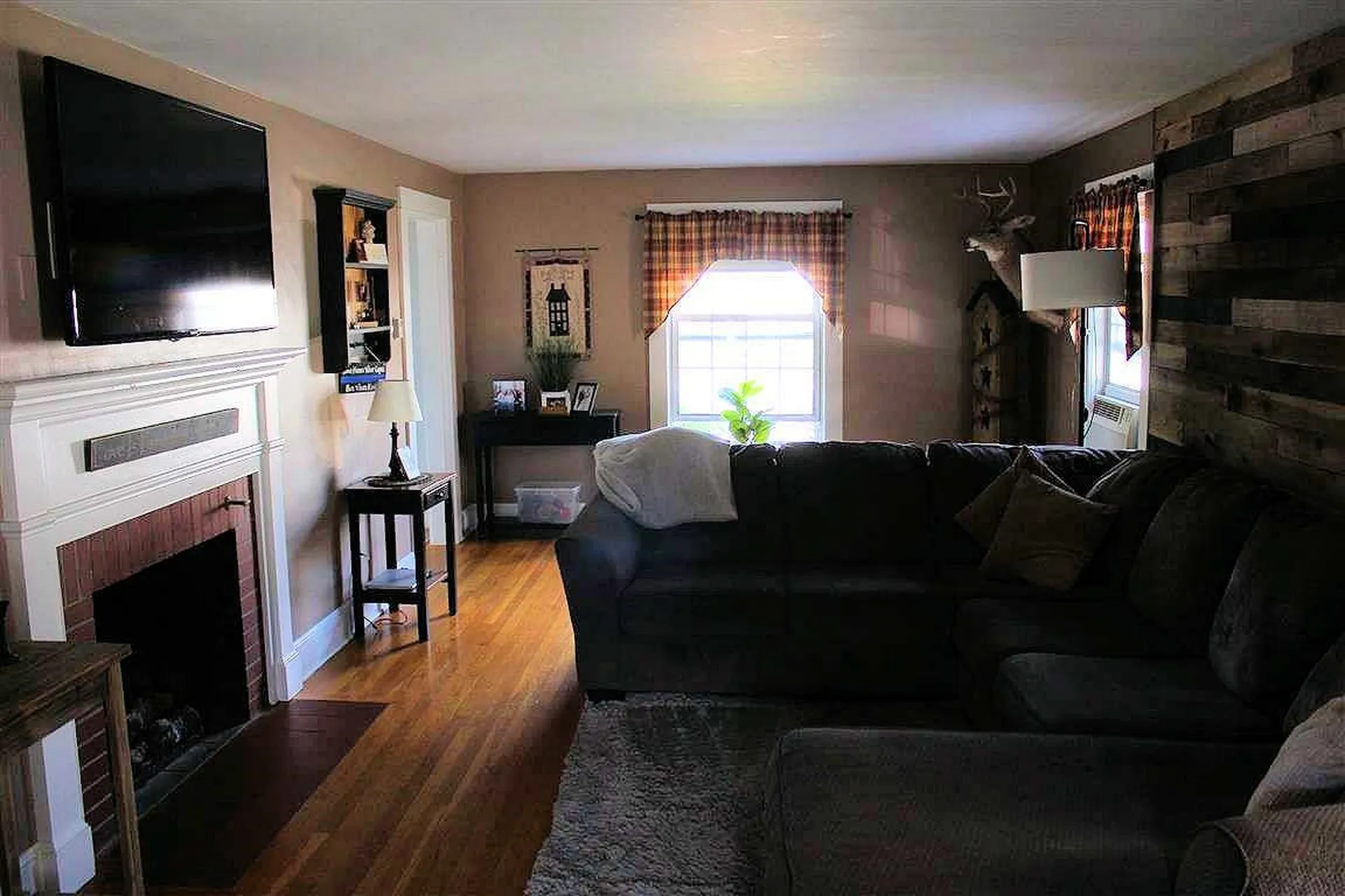 22 Park Avenue Claremont NH 03743