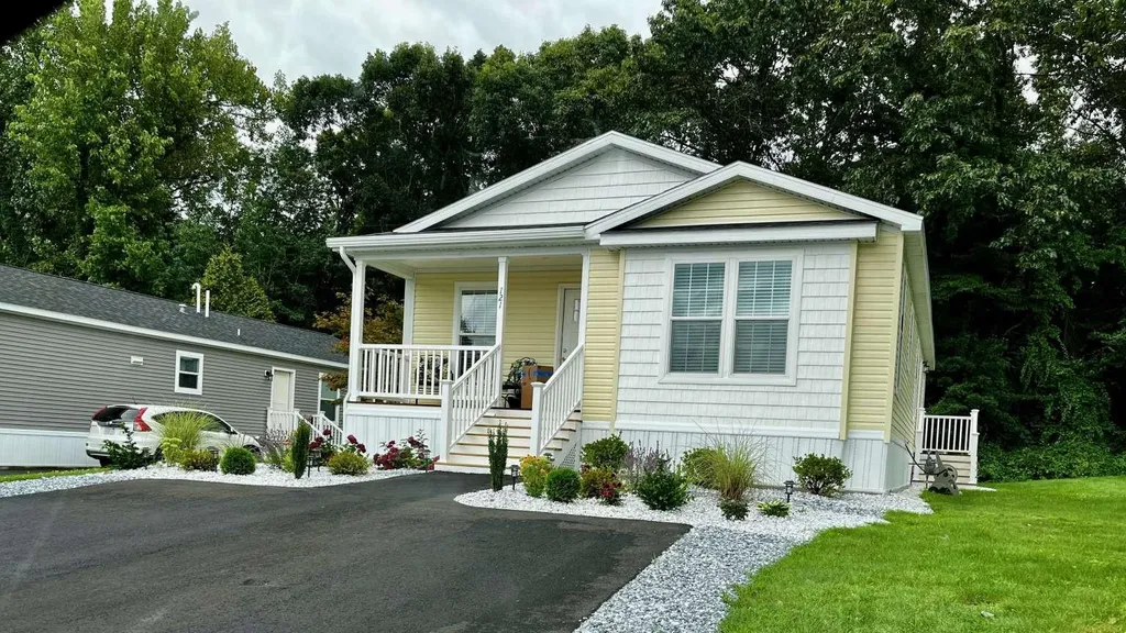 7 Cremin Street Concord NH 03303