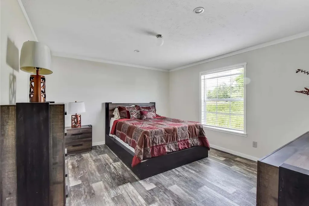 7 Cremin Street Concord NH 03303
