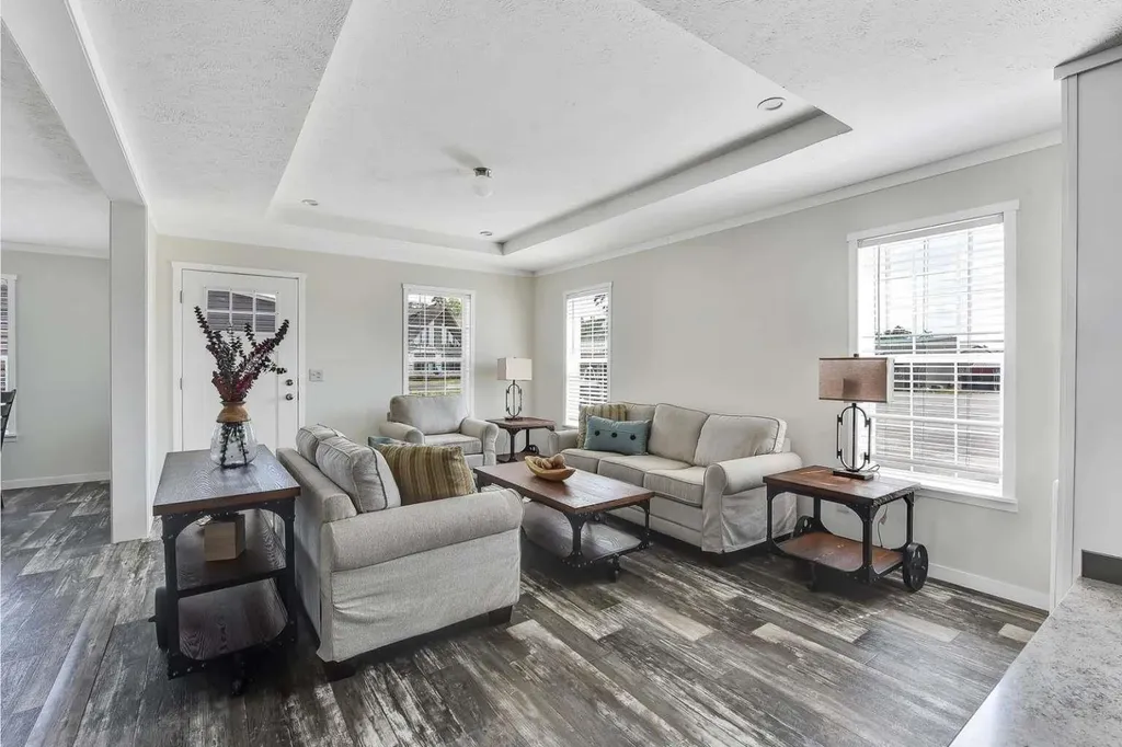 7 Cremin Street Concord NH 03303