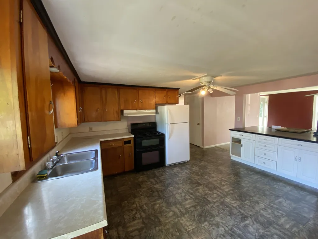 60 Monroe Street Nashua NH 03060