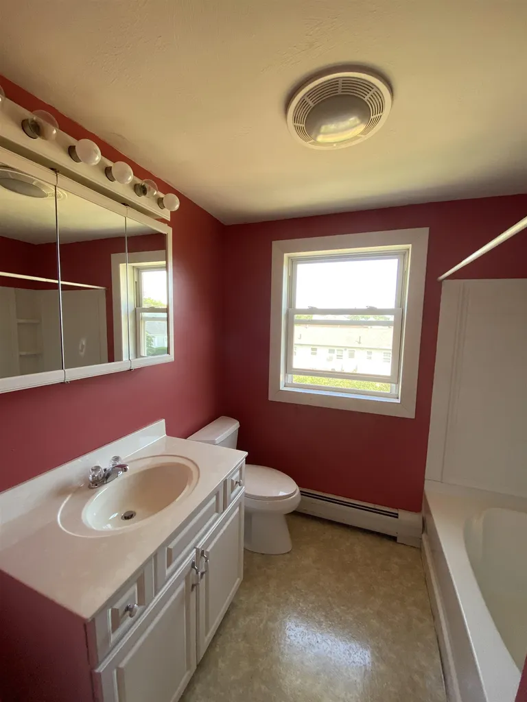 60 Monroe Street Nashua NH 03060