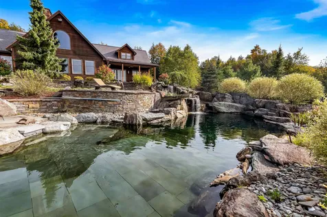 121 Upper Sky Acres Drive Stowe VT 05672