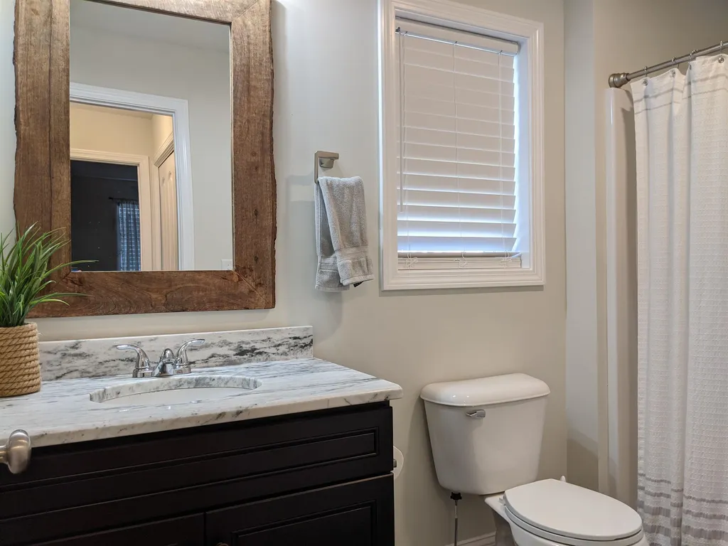 112 Memory Lane Laconia NH 03246