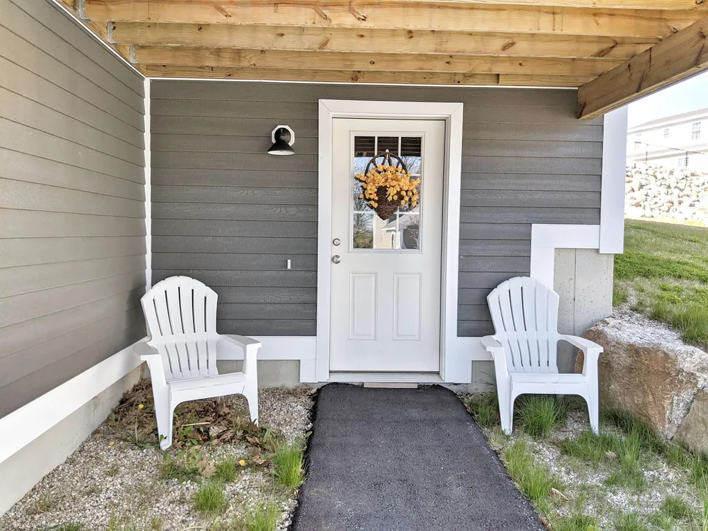 112 Memory Lane Laconia NH 03246