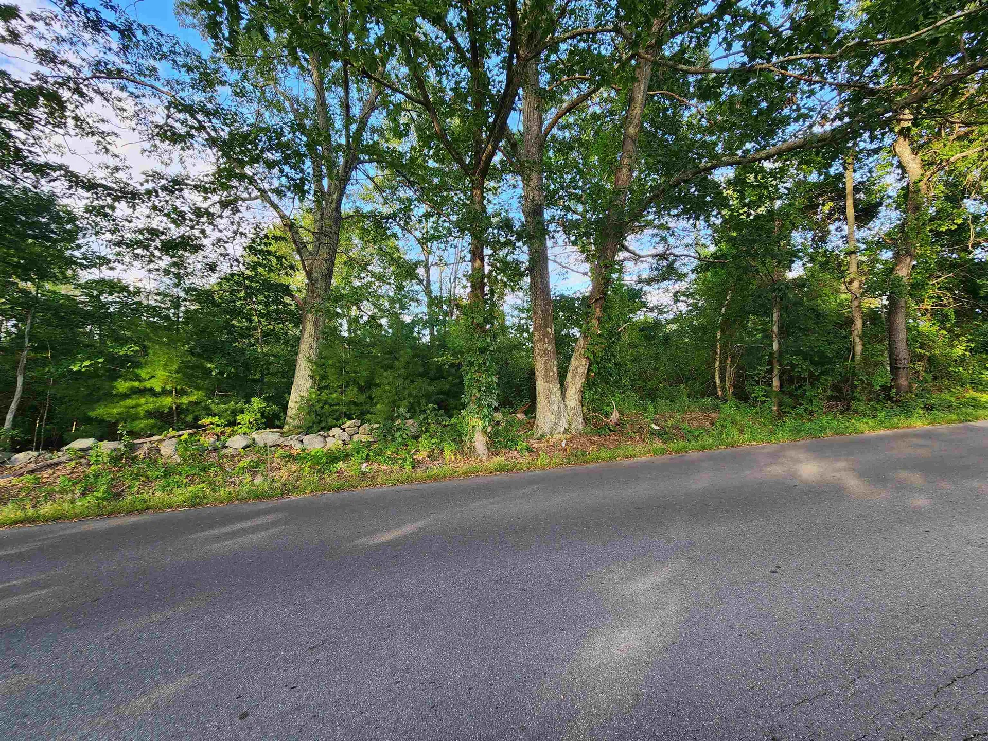 10 Cross Road Derry NH 03038