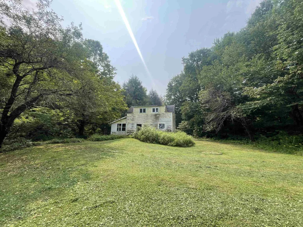 121 Mattison Road Sunderland VT 05250