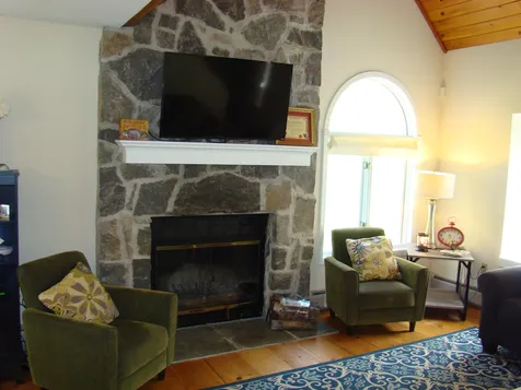482 Pratt Bridge Road Jamaica VT 05343