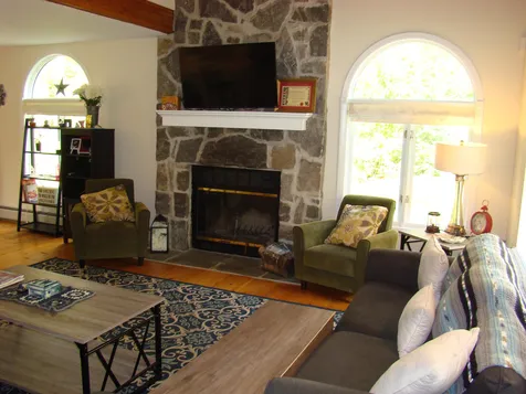 482 Pratt Bridge Road Jamaica VT 05343