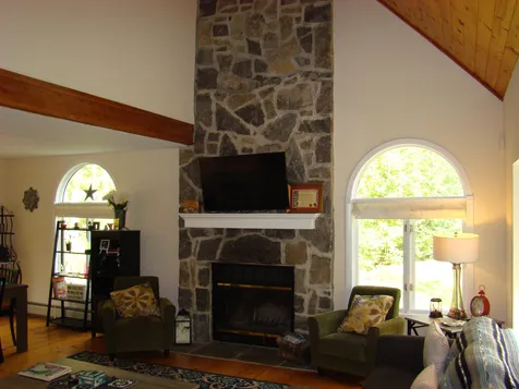 482 Pratt Bridge Road Jamaica VT 05343