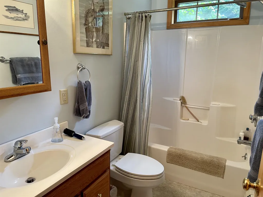 89 Chestnut Road Newport NH 03773