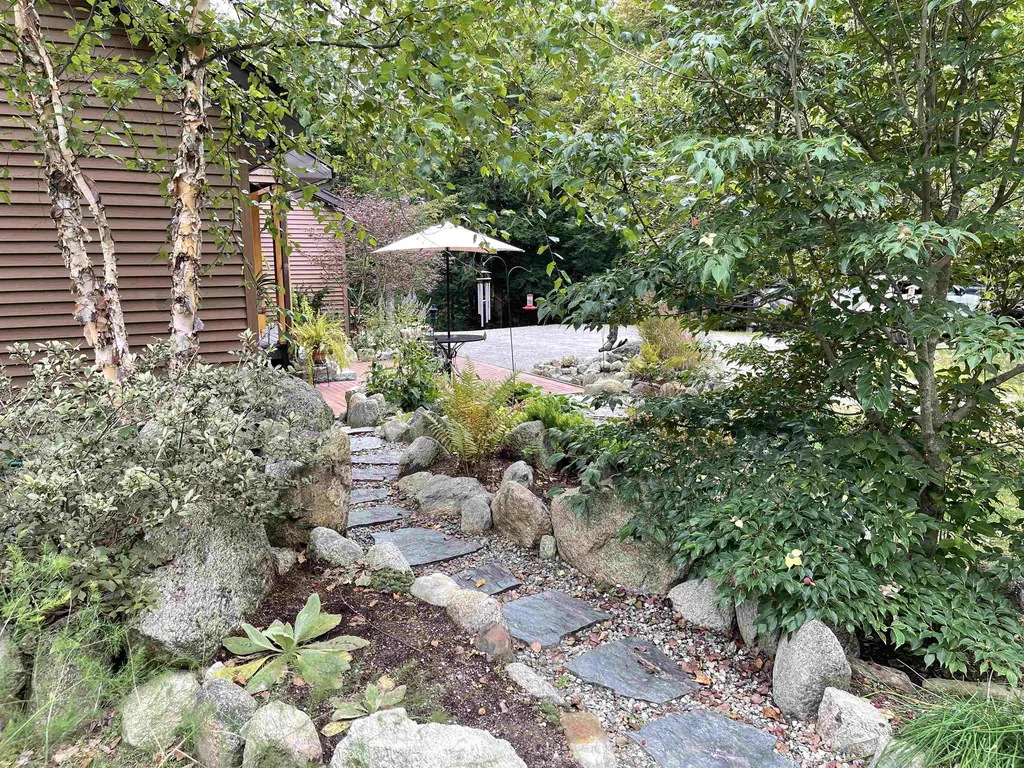 89 Chestnut Road Newport NH 03773