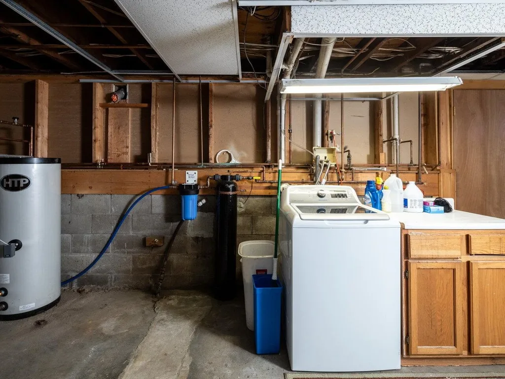 27 Apple Blossom Drive Waterbury VT 05677