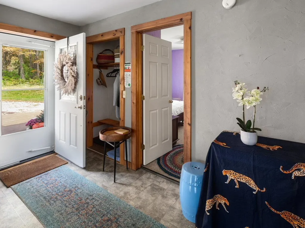 27 Apple Blossom Drive Waterbury VT 05677
