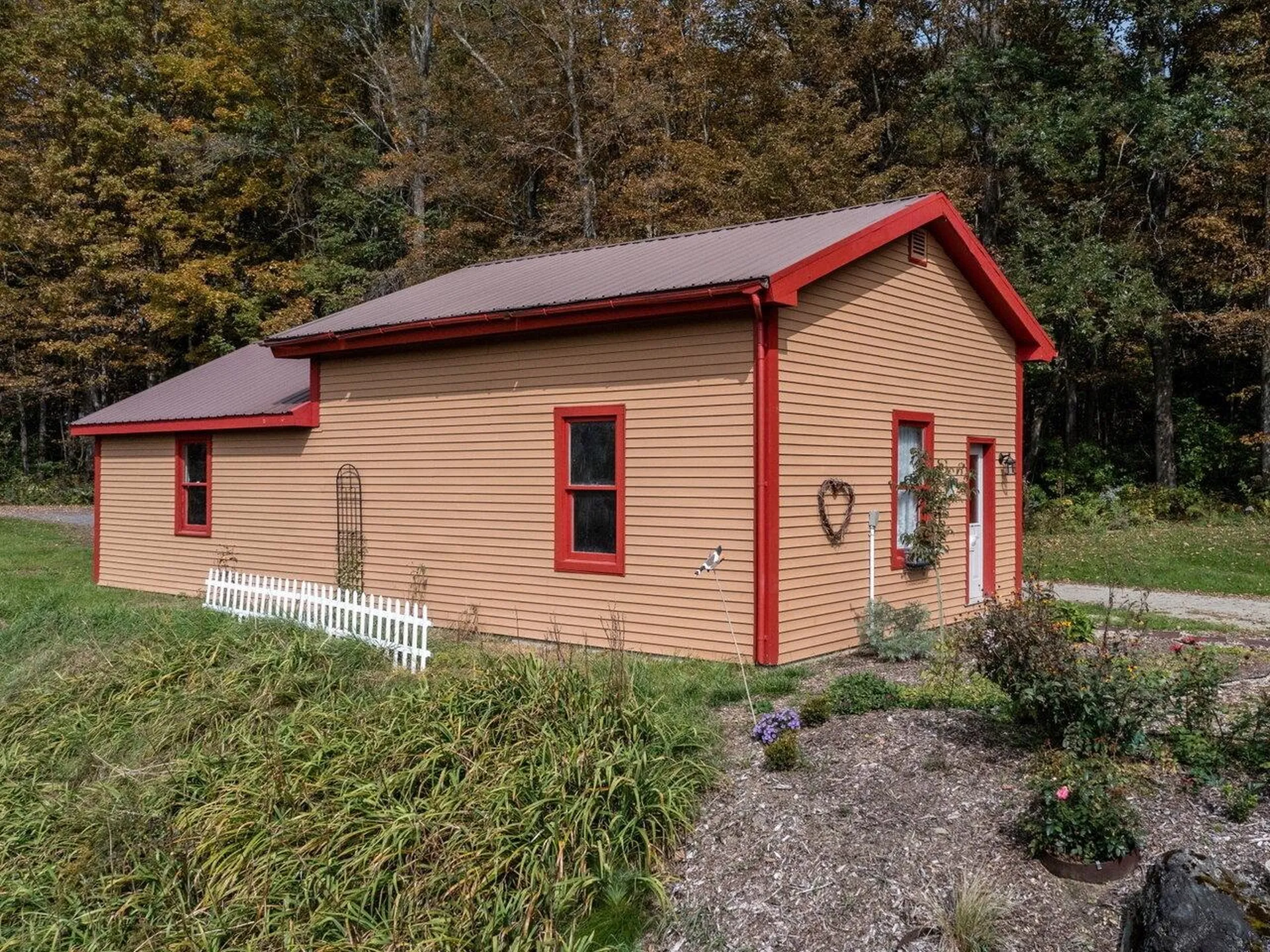 27 Apple Blossom Drive Waterbury VT 05677