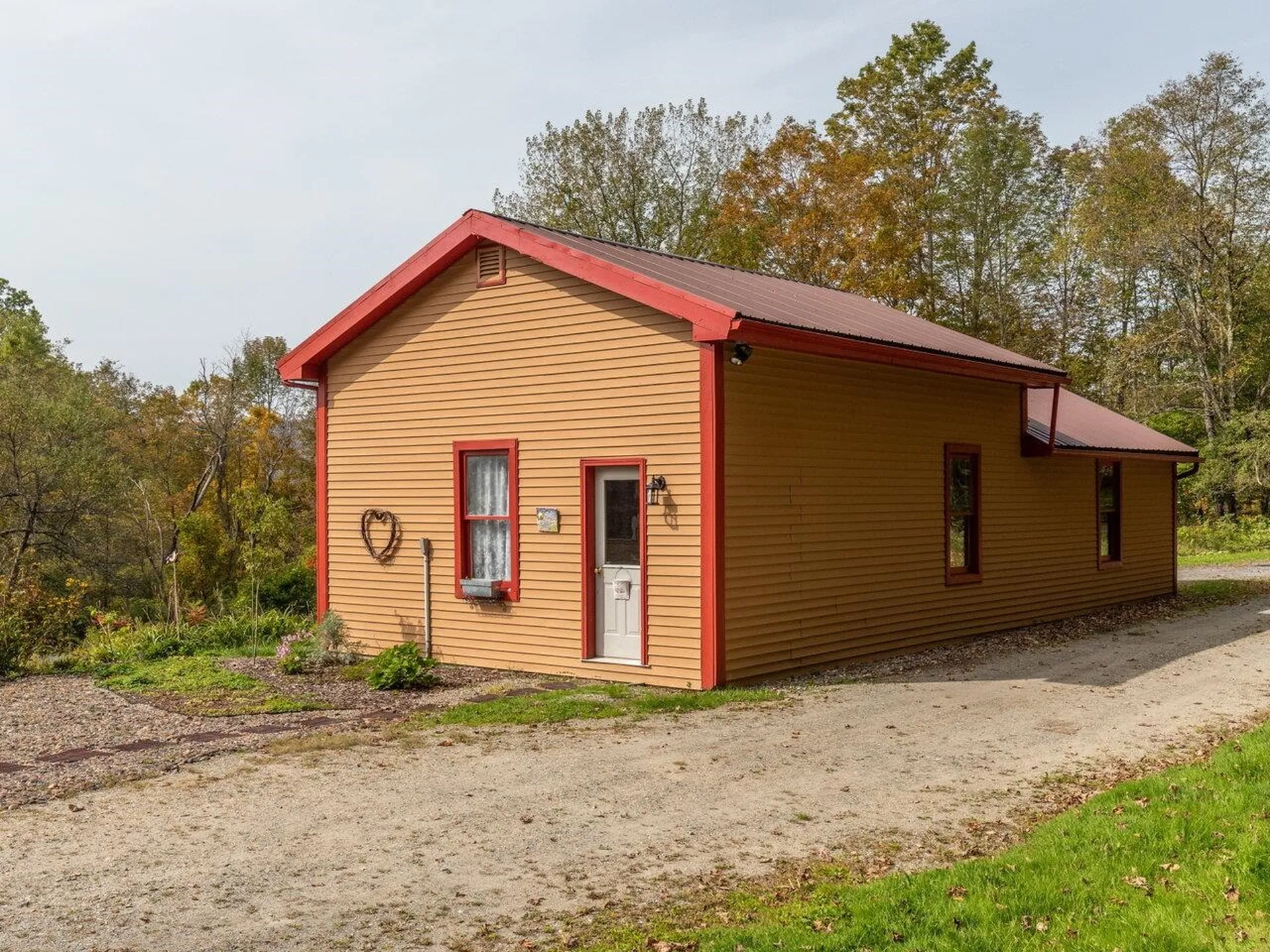 27 Apple Blossom Drive Waterbury VT 05677