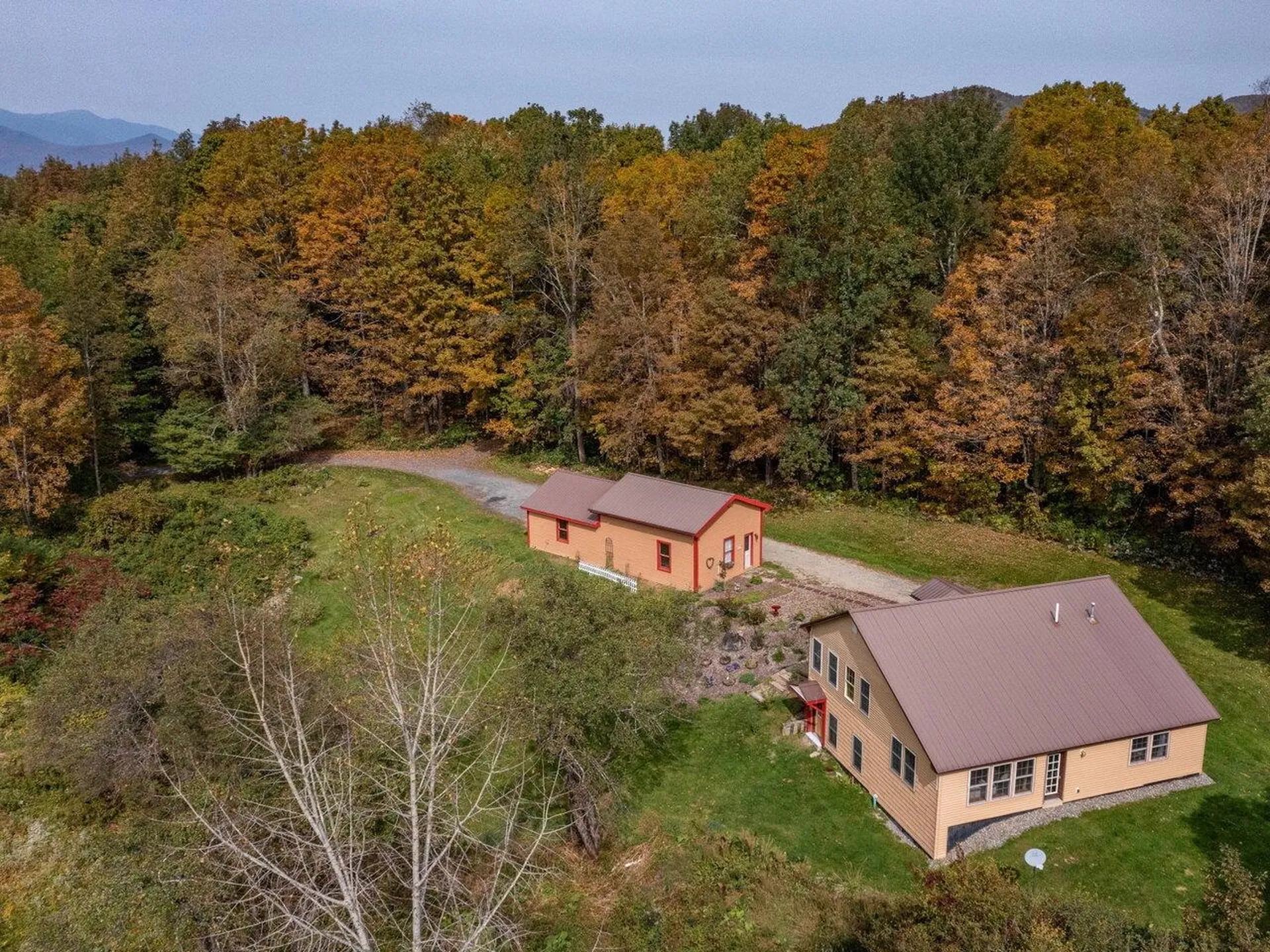 27 Apple Blossom Drive Waterbury VT 05677