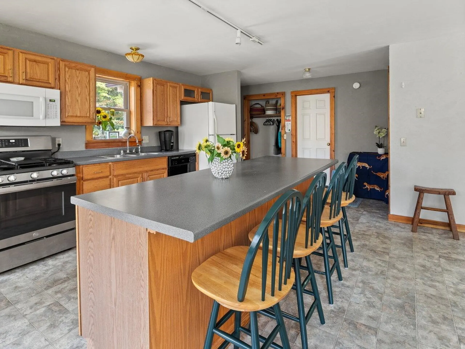 27 Apple Blossom Drive Waterbury VT 05677