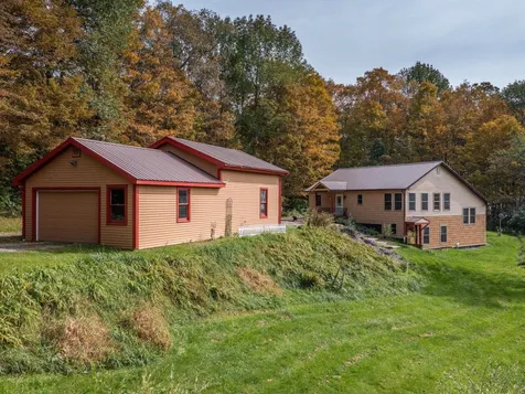 27 Apple Blossom Drive Waterbury VT 05677