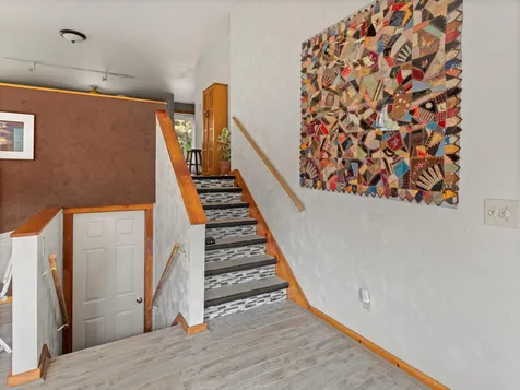 27 Apple Blossom Drive Waterbury VT 05677