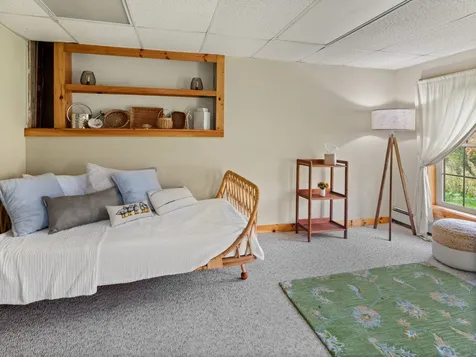 27 Apple Blossom Drive Waterbury VT 05677