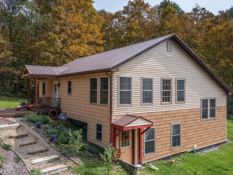 27 Apple Blossom Drive Waterbury VT 05677