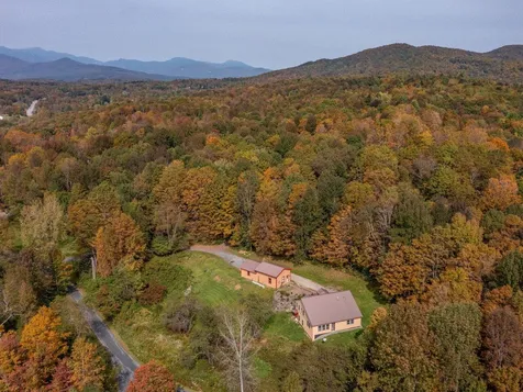 27 Apple Blossom Drive Waterbury VT 05677