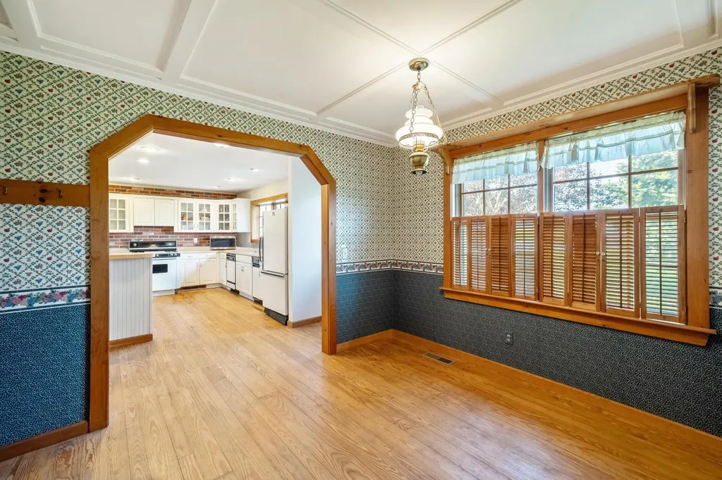 223 Sunset View Lane Isle La Motte VT 05463