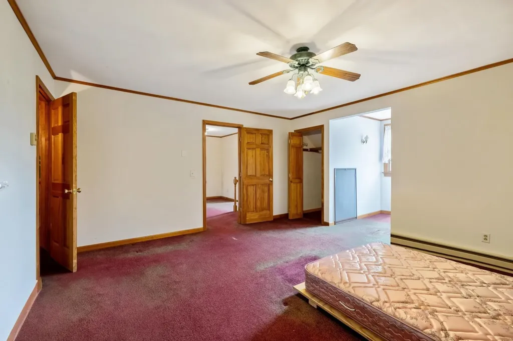 223 Sunset View Lane Isle La Motte VT 05463