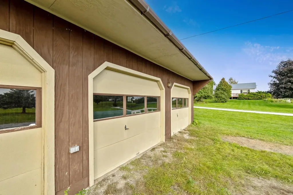 223 Sunset View Lane Isle La Motte VT 05463