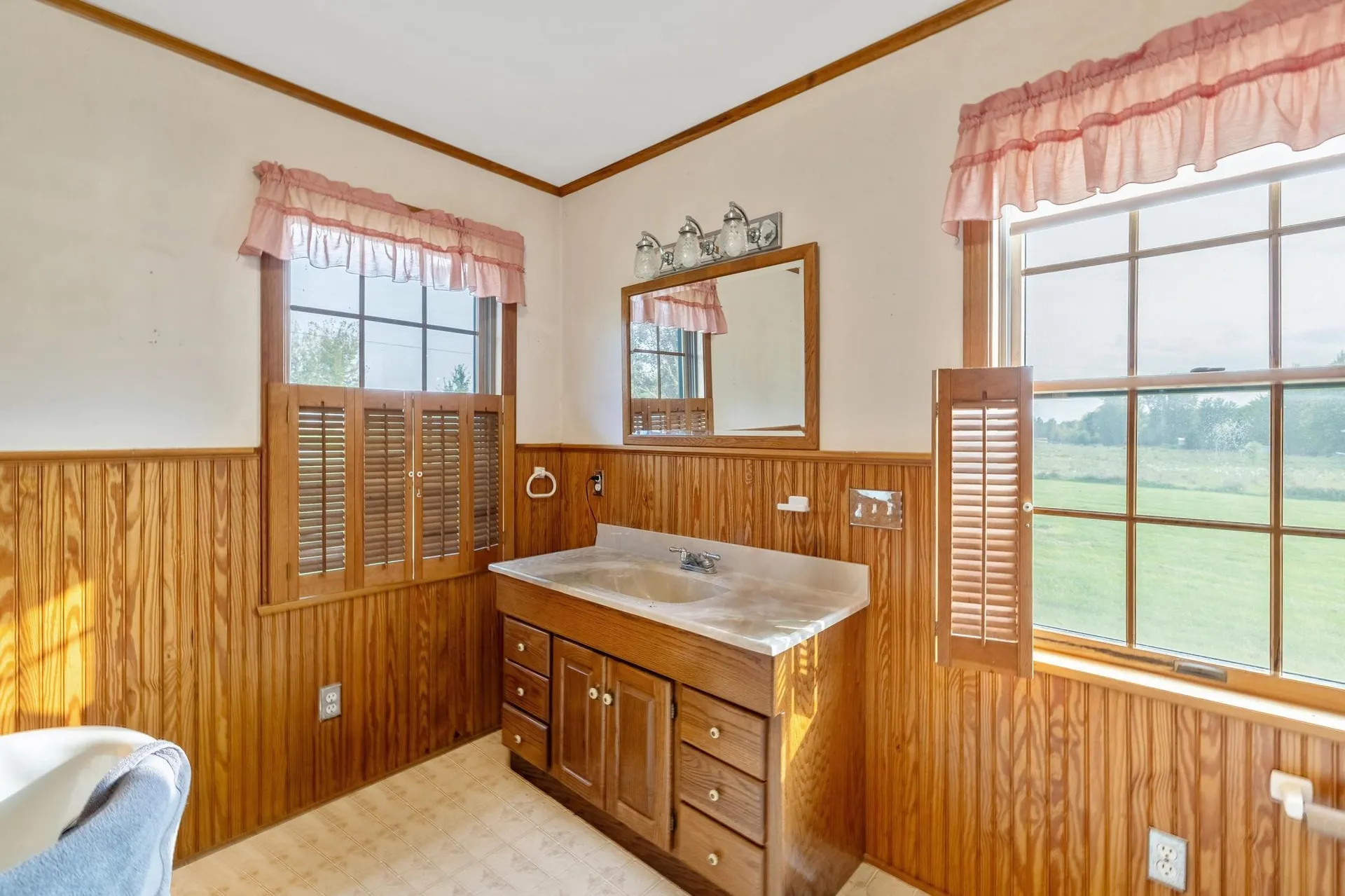 223 Sunset View Lane Isle La Motte VT 05463