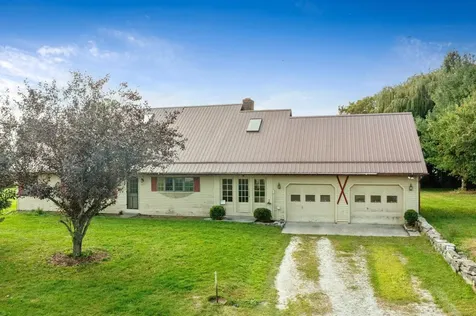 223 Sunset View Lane Isle La Motte VT 05463