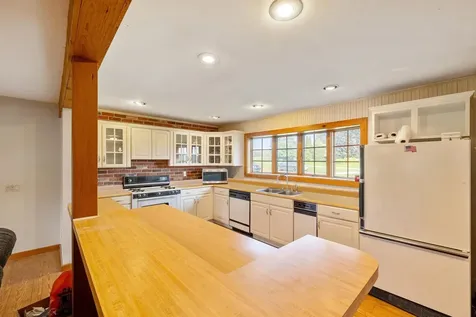 223 Sunset View Lane Isle La Motte VT 05463