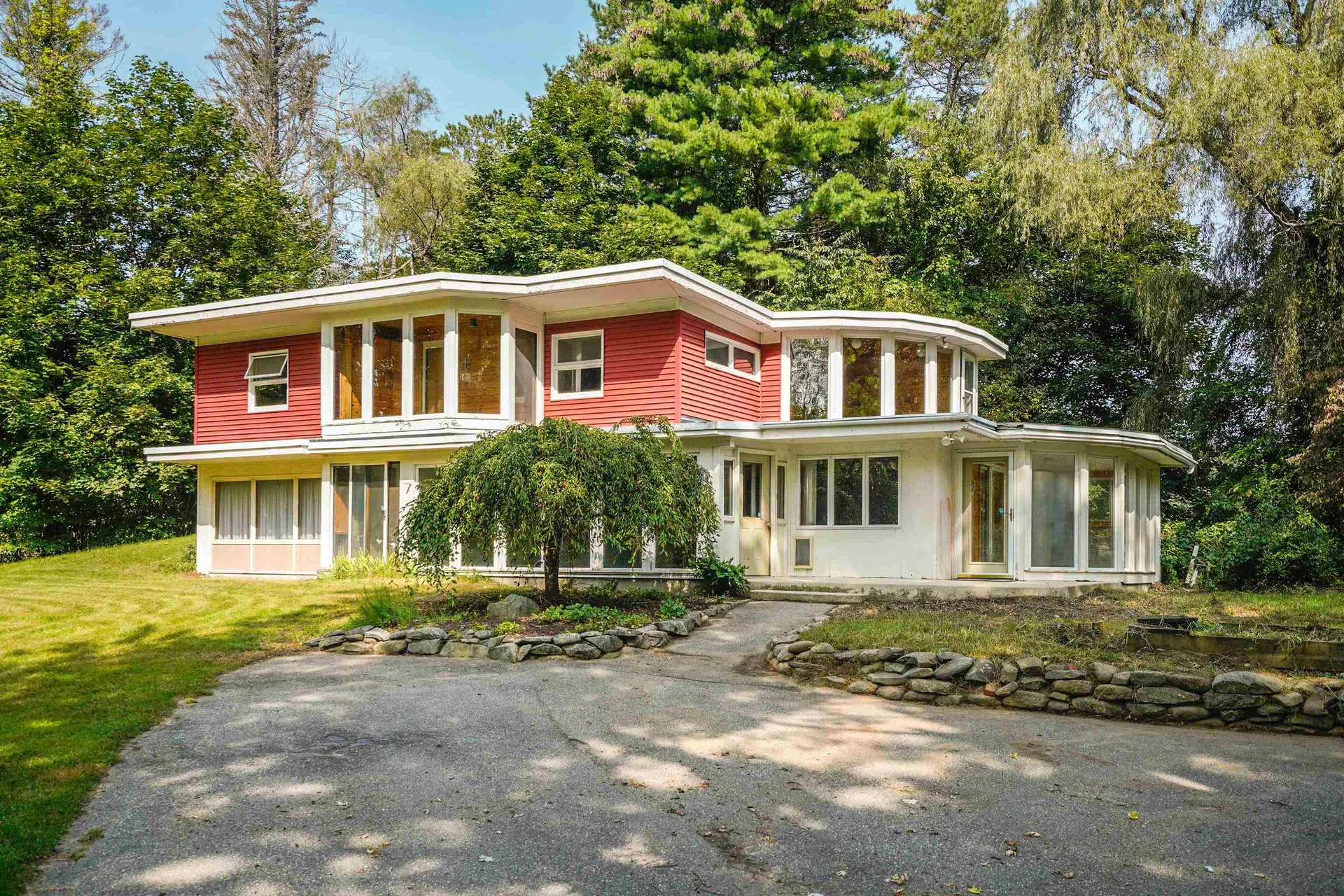 189 Bunker Hill Avenue Stratham NH 03885