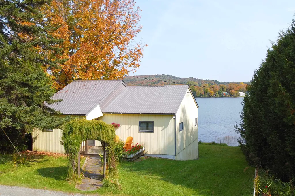 52 Meadow Lane Cabot VT 05647