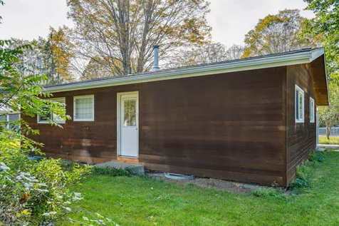 21 Jones Circle Norwich VT 05055