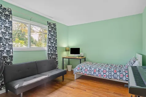 21 Jones Circle Norwich VT 05055