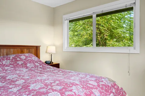 21 Jones Circle Norwich VT 05055