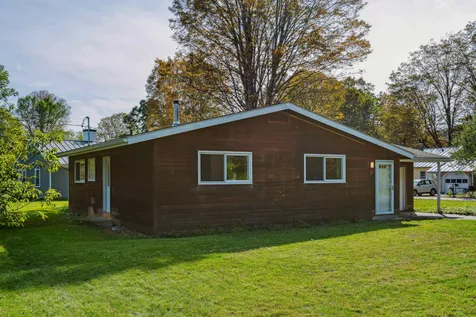 21 Jones Circle Norwich VT 05055